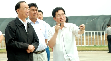 原中共中央書(shū)記處書(shū)記、中紀(jì)委副書(shū)記何勇視察我公司
